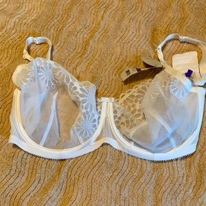 42F Ivory Parfait Irene Bra.